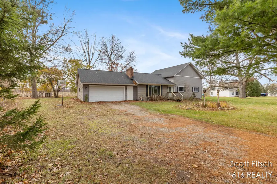 742 Miller Road, Plainwell, MI 49080 - Image #2