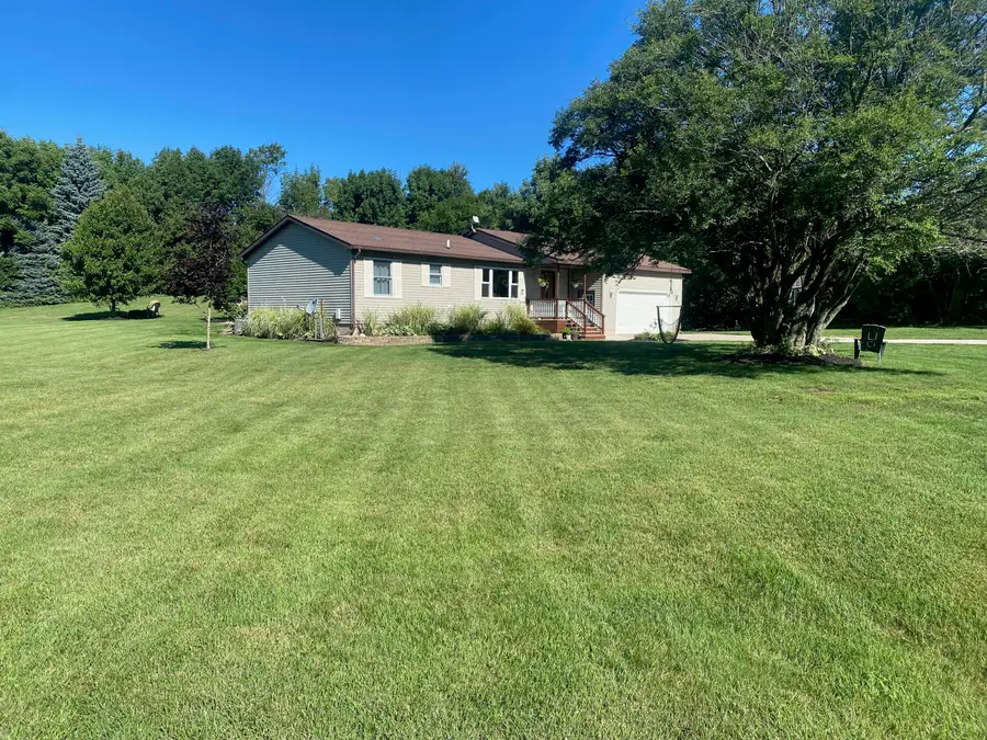 2945 S. Palmer Blvd, Ludington, MI 49431 - Image #2