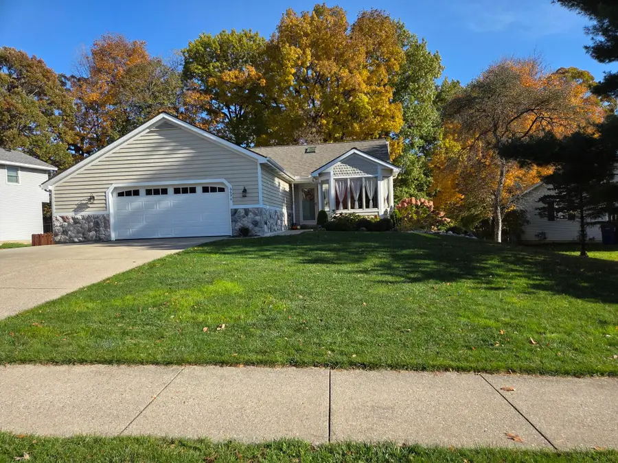 6696 Highmeadow Drive Sw, Byron Center, MI 49315 - Image #3