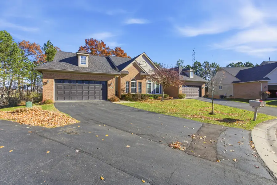 1638 Treyborne Circle, Commerce Township, MI 48390 - Image #3