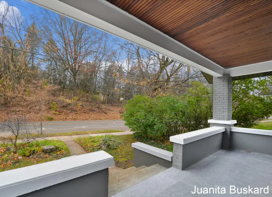 1352 Walker Avenue Nw, Grand Rapids, MI 49504 - Image #3