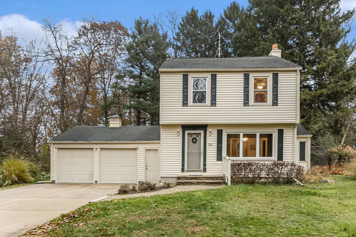 215 W Hamilton Lane, Battle Creek, MI 49015 - Image #1