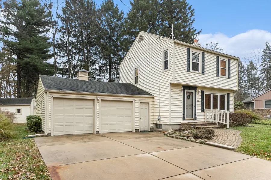 215 W Hamilton Lane, Battle Creek, MI 49015 - Image #2