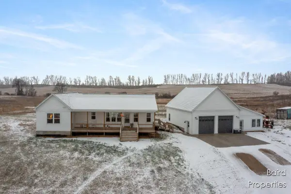 6288 N 88th Avenue, Hart, MI 49420