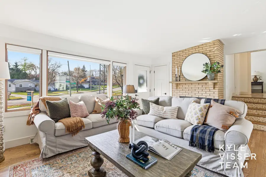 1250 Walwood Drive Ne, Grand Rapids, MI 49505 - Image #3