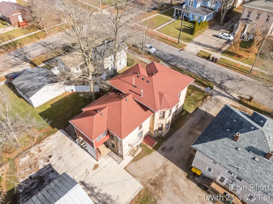 215 N Jackson Street, Ionia, MI 48846 - Image #2