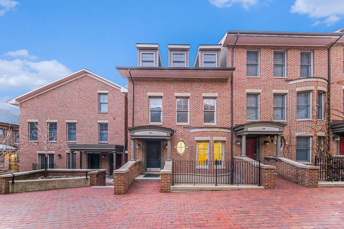 140 Ashley Mews Drive, Ann Arbor, MI 48104 - Image #1