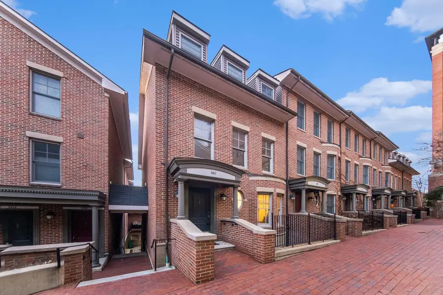 140 Ashley Mews Drive, Ann Arbor, MI 48104 - Image #3