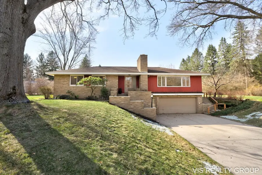 15746 Pruin Street, Spring Lake, MI 49456 - Image #2