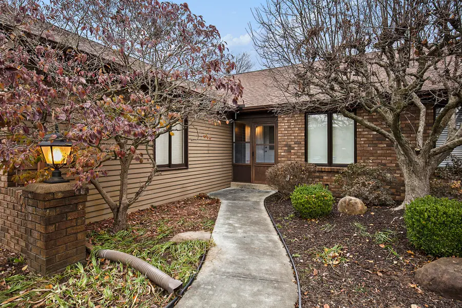 3331 Calvin Court Sw, Grandville, MI 49418 - Image #2