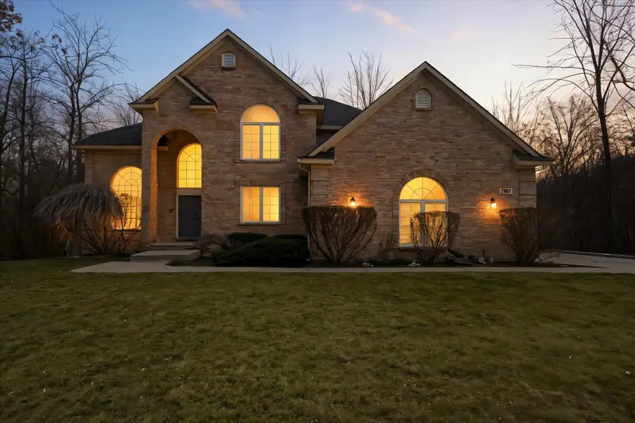 1985 Christopher Court, West Bloomfield, MI 48324 - Image #2