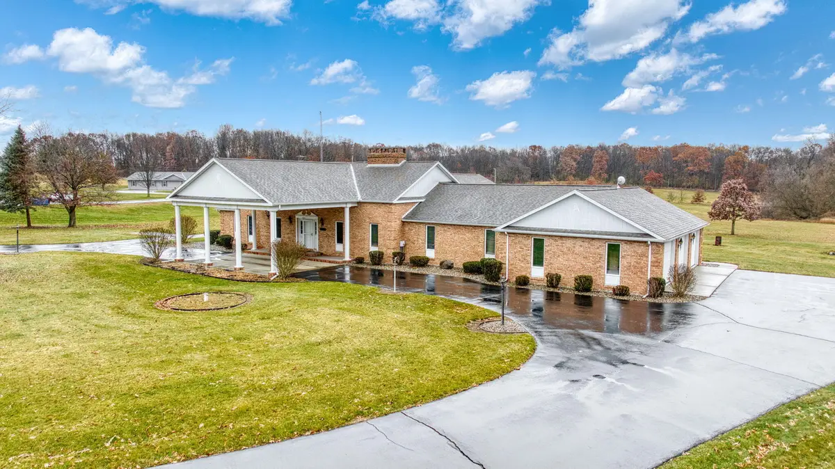 1111 N Lake Pleasant Road, Hillsdale, MI 49242 - Image #1