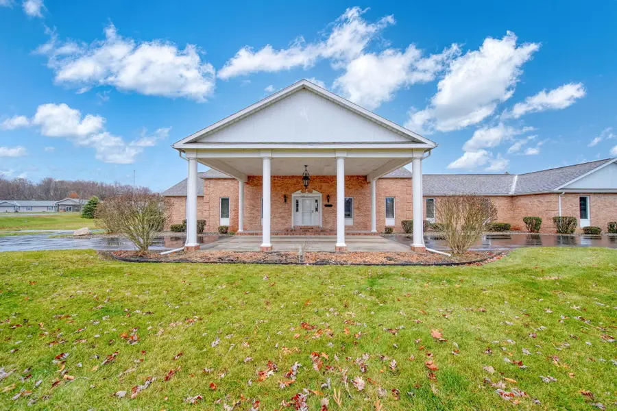 1111 N Lake Pleasant Road, Hillsdale, MI 49242 - Image #2