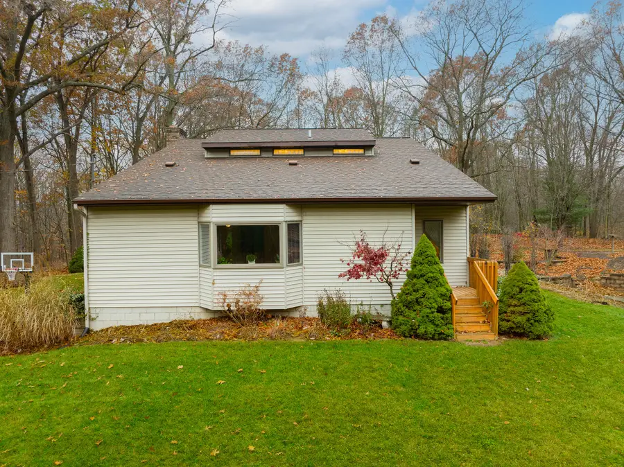 77 S Weber Road, Muskegon, MI 49445 - Image #2