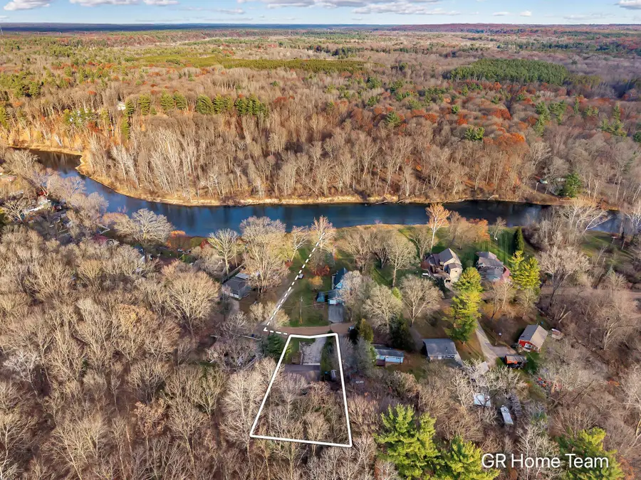 7649 Main Street, Newaygo, MI 49337 - Image #2