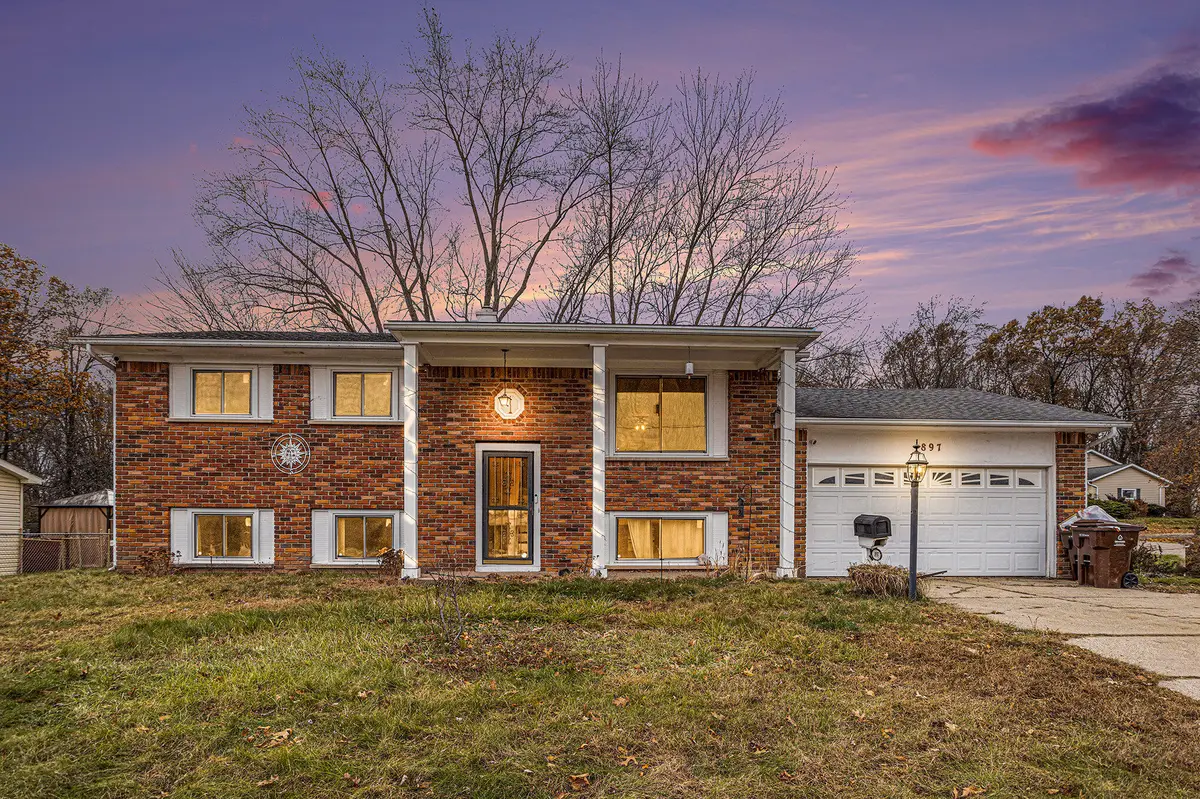 897 N Washington Avenue N, Battle Creek, MI 49037 - Image #1