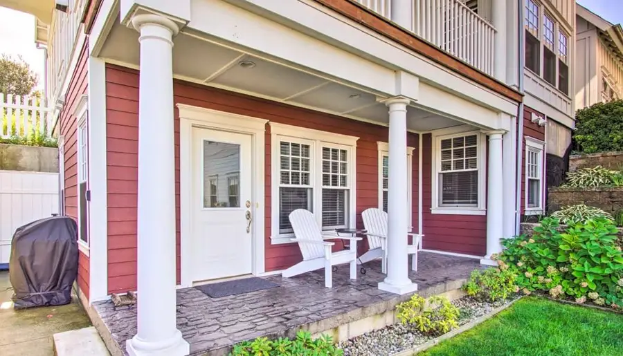 20 Lafayette Avenue #10, Grand Haven, MI 49417 - Image #2