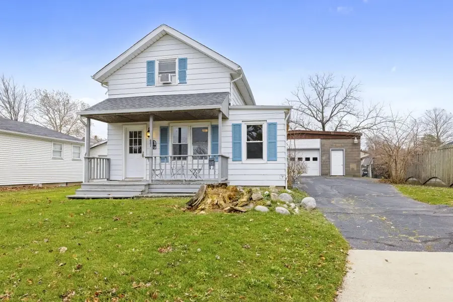 607 Sherwood Avenue, Three Oaks, MI 49128 - Image #2