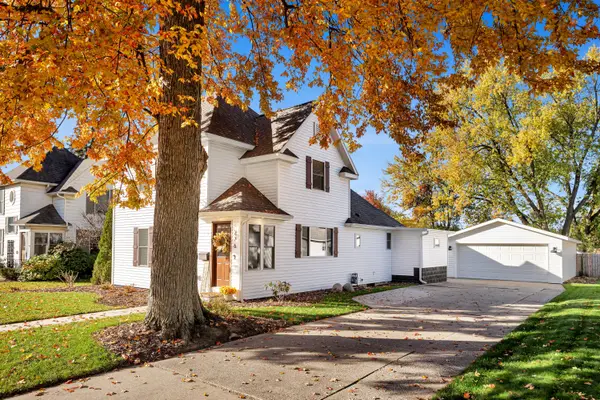 276 S Maple Street, Zeeland, MI 49464