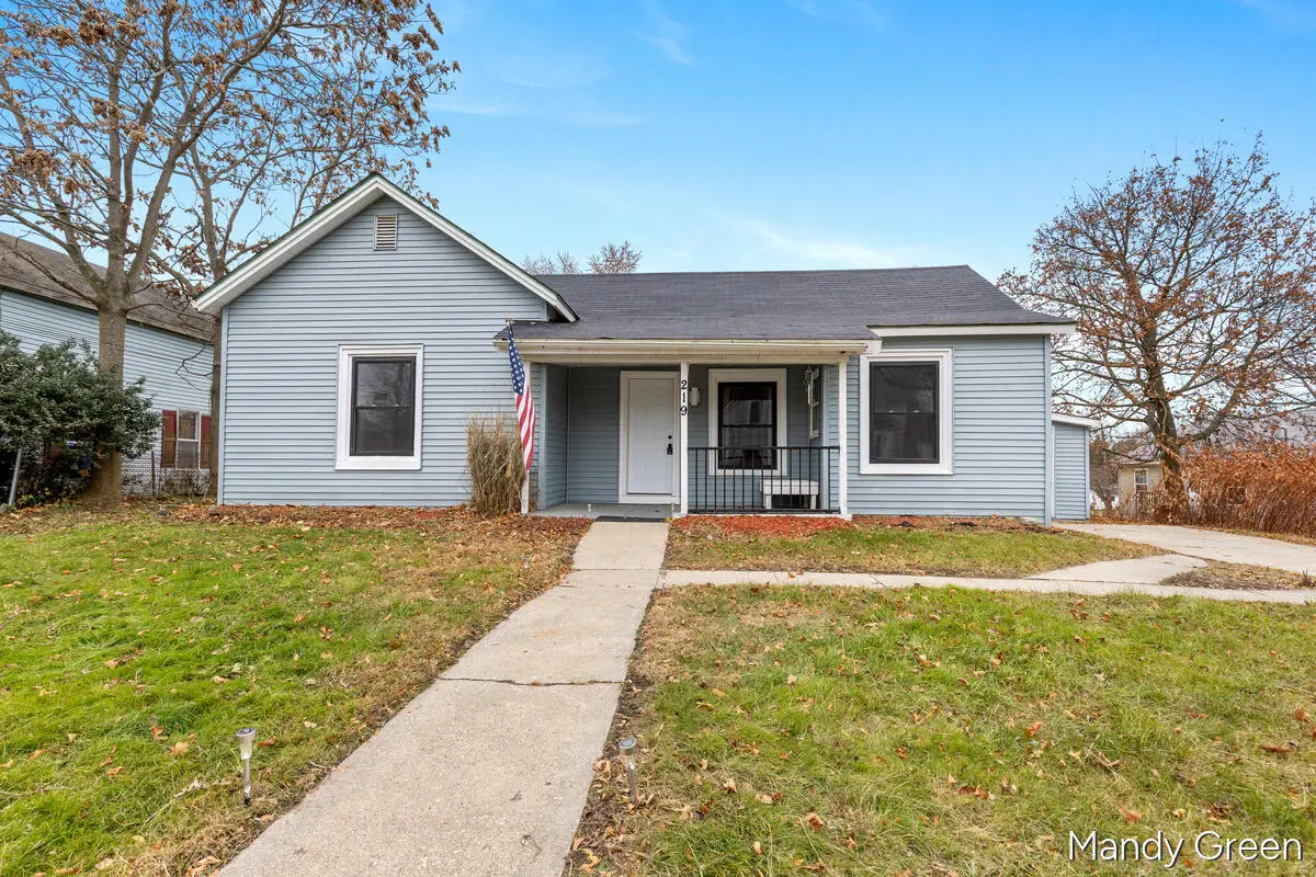 219 N 3rd Street, Edmore, MI 48829 - Image #1