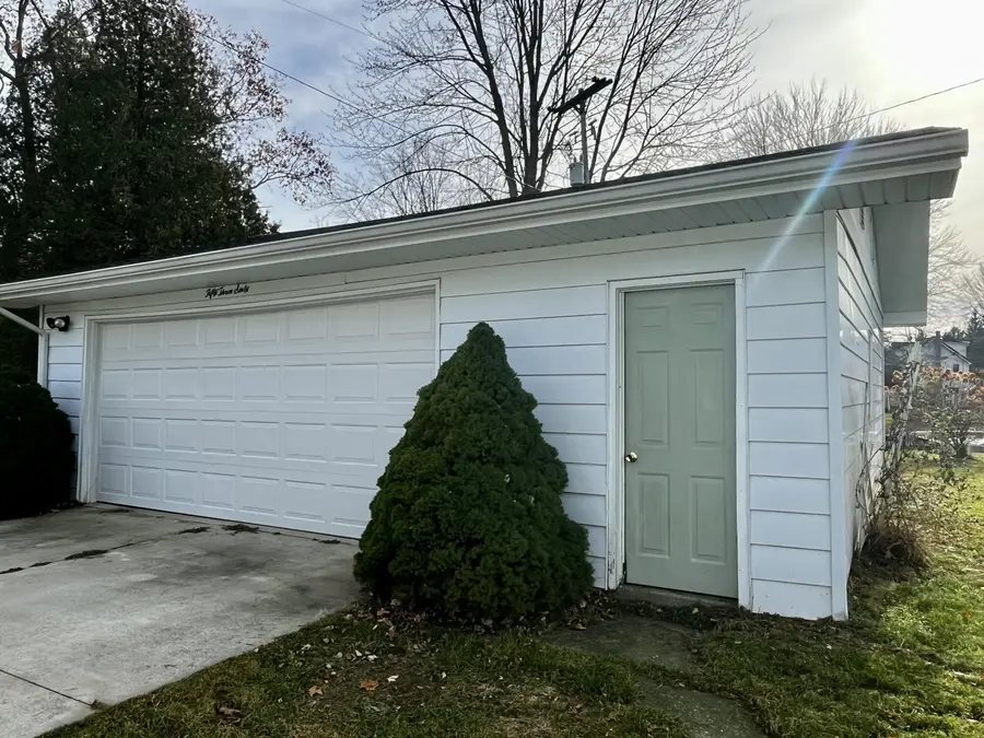 5360 Almy Road, Vestaburg, MI 48891 - Image #3