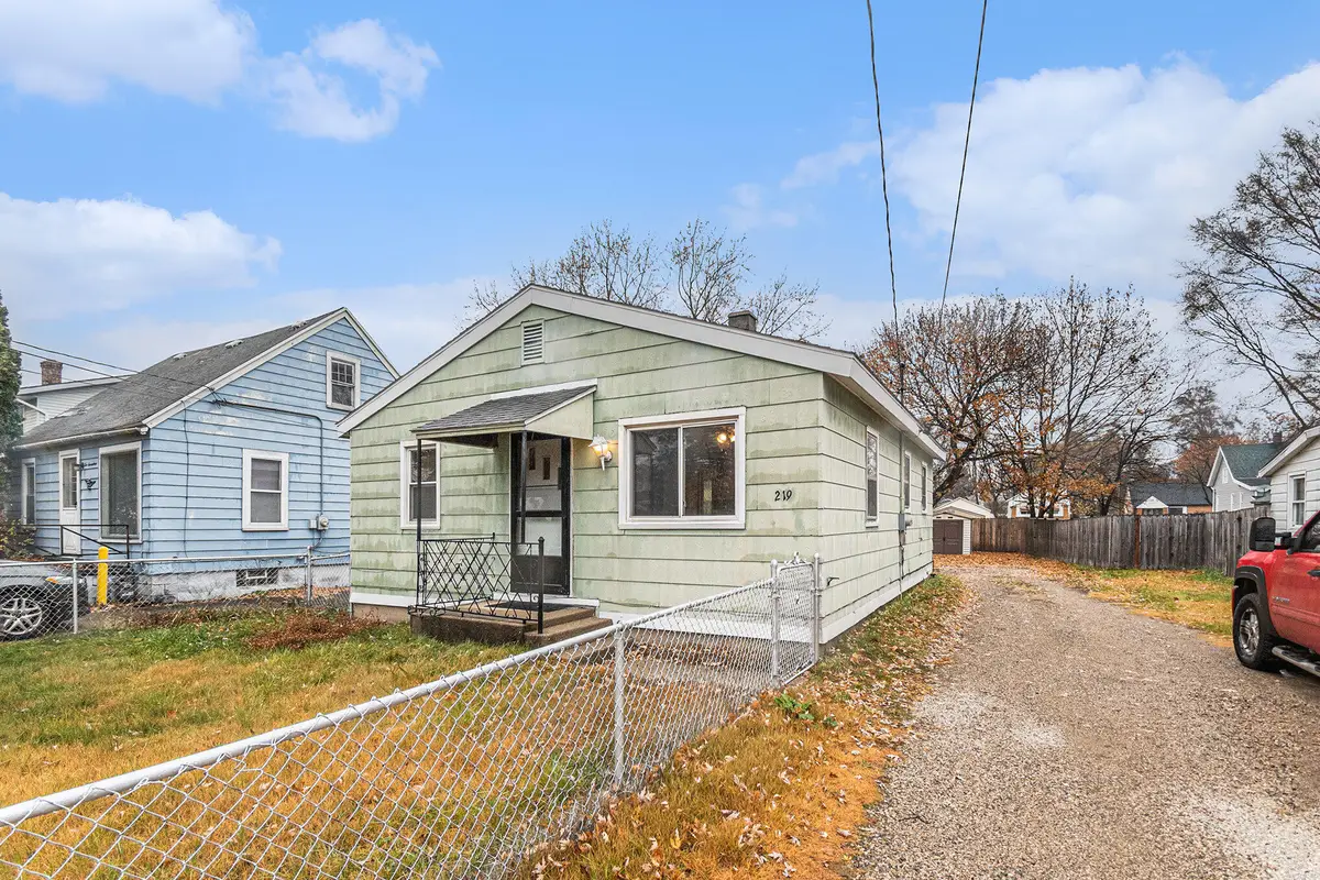 219 Wilbur Street Se, Grand Rapids, MI 49548 - Image #1
