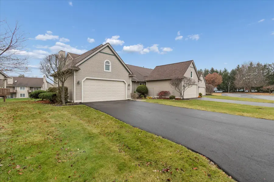 201 Pierce Lake Drive, Chelsea, MI 48118 - Image #2