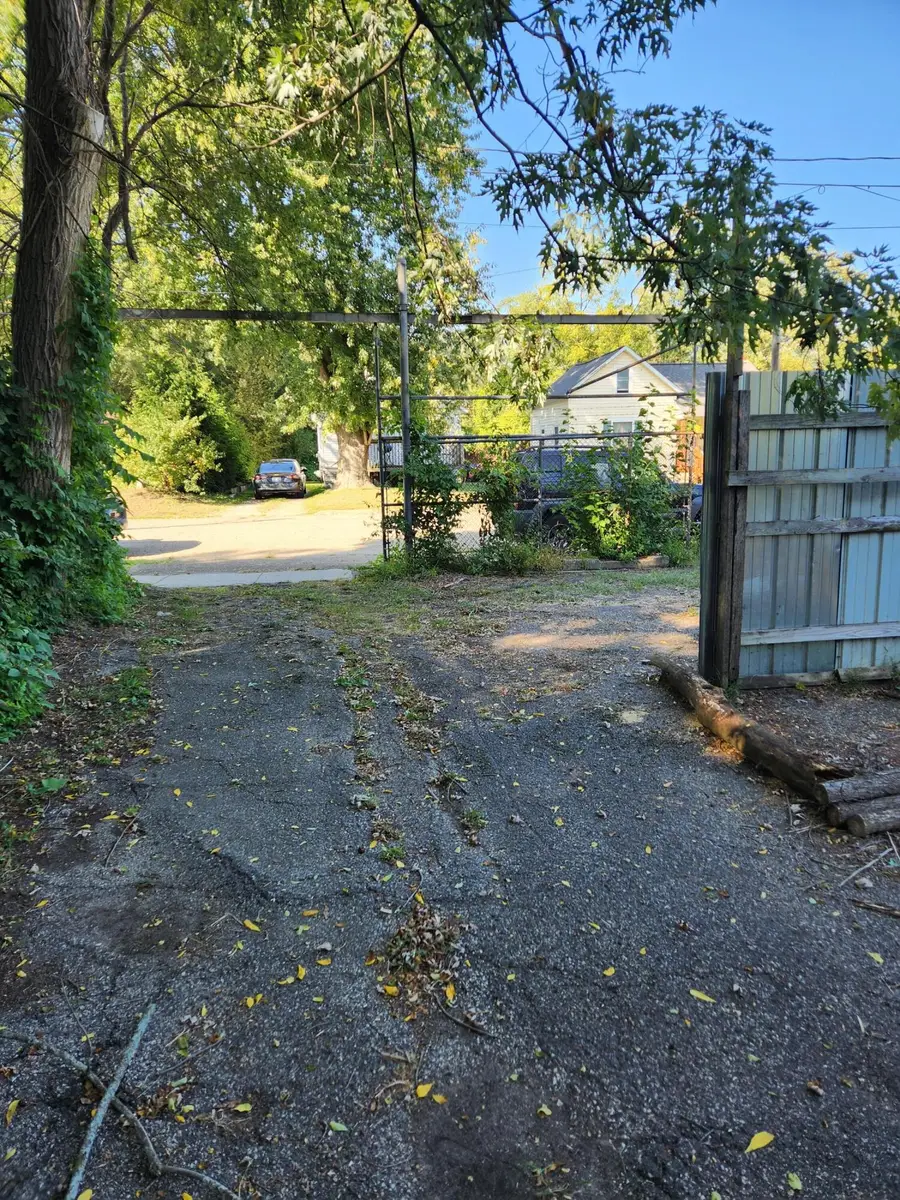 116 E Hopkins Street, Kalamazoo, MI 49007 - Image #3