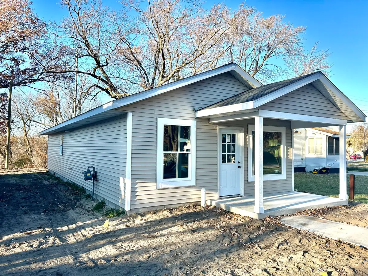 287 E Walton Avenue, Muskegon, MI 49442 - Image #1