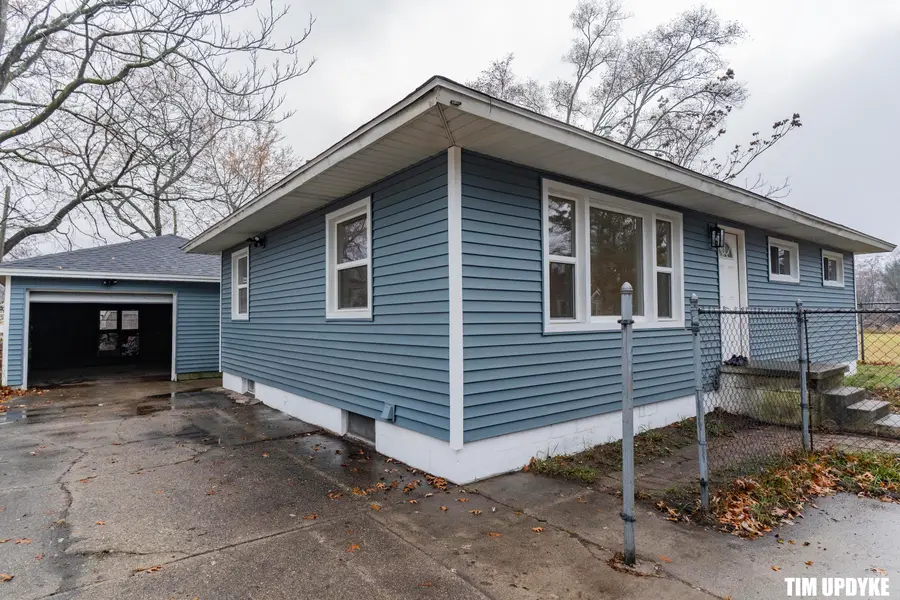 961 Aurora Avenue, Muskegon, MI 49442 - Image #2