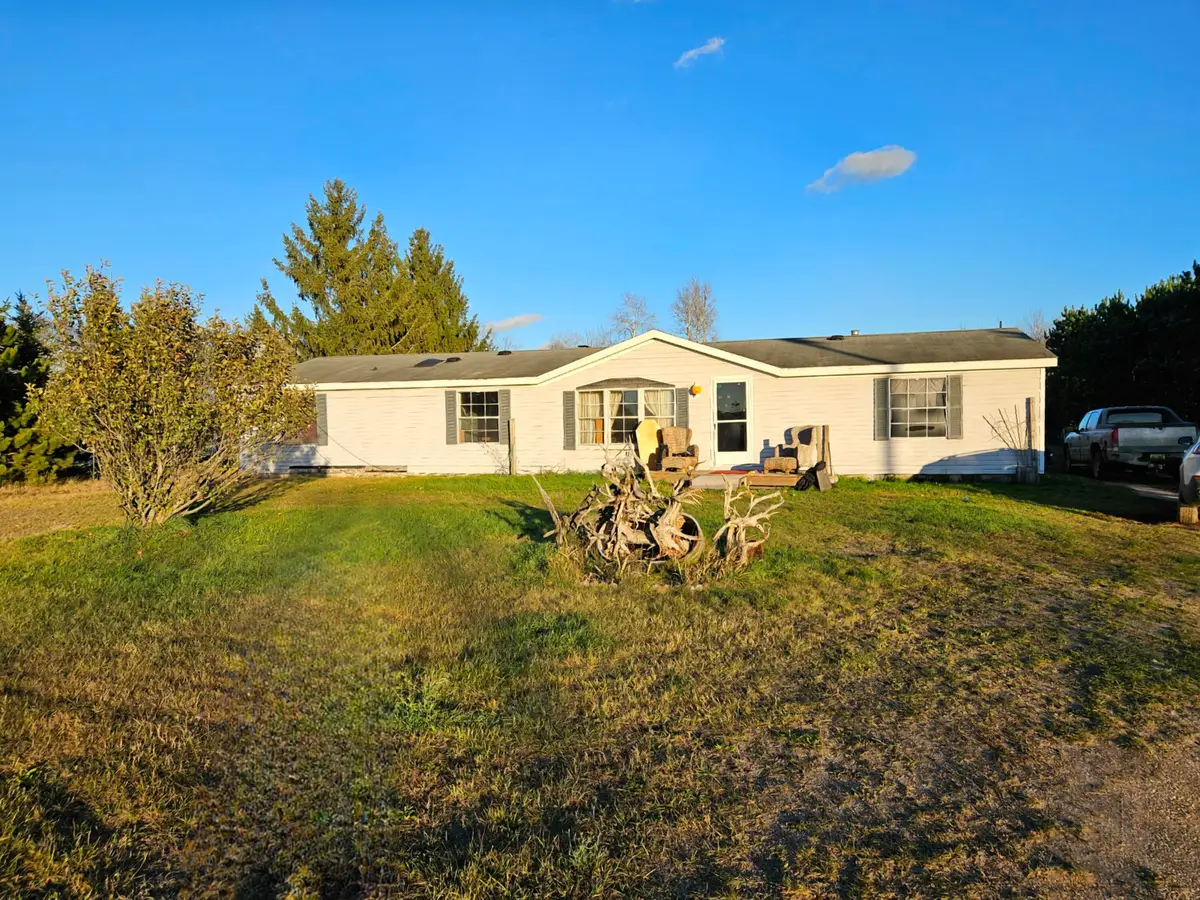 9156 50th Avenue, Evart, MI 49631 - Image #1