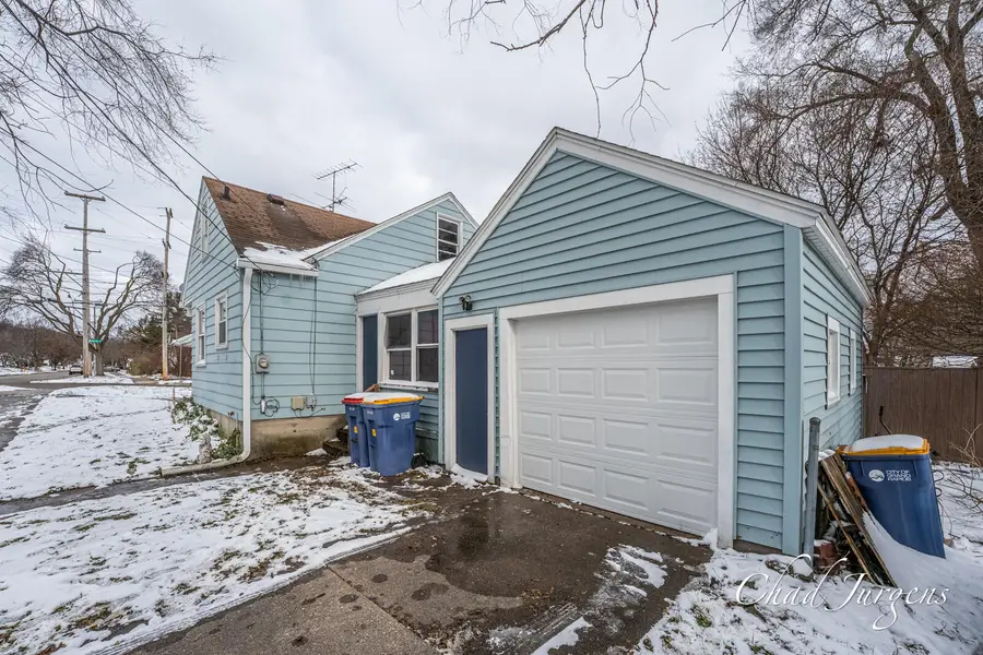 1060 Myrtle Street Nw, Grand Rapids, MI 49504 - Image #2