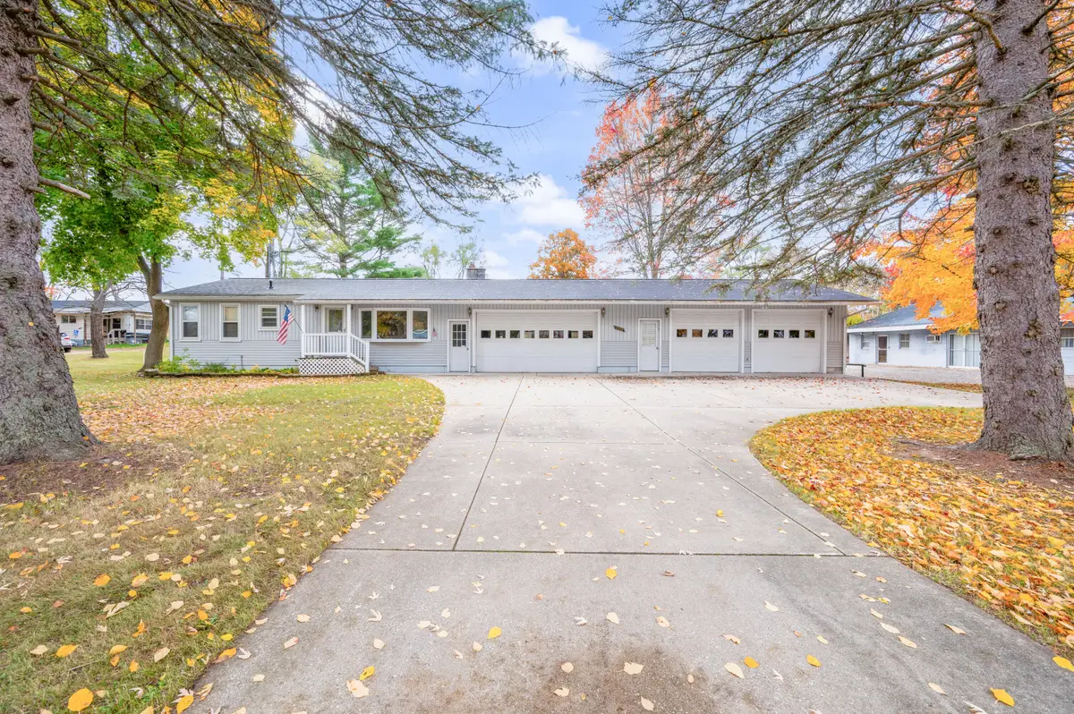 18751 16 Mile Rd, Big Rapids, MI 49307 - Image #1
