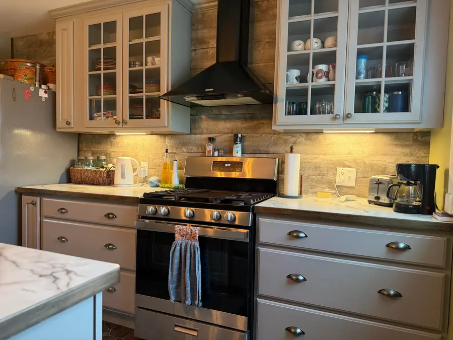 8488 Beard Road, Avoca, MI 48006 - Image #2