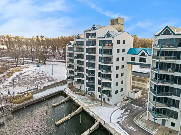 2964 Lakeshore Drive #E403, Muskegon, MI 49441