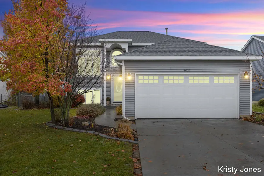 3027 Burritt Street Nw, Grand Rapids, MI 49504 - Image #2