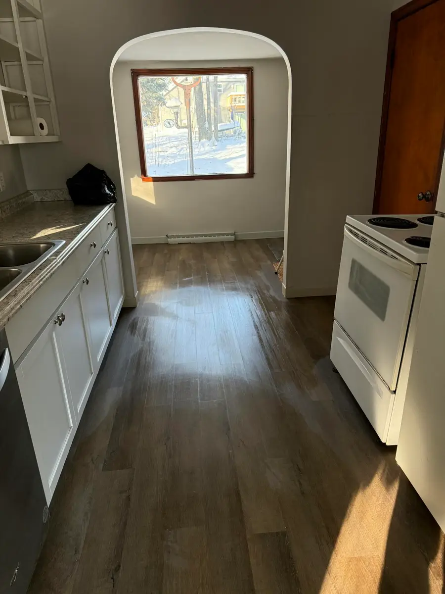 99 Vanderveen Avenue, Holland, MI 49424 - Image #3