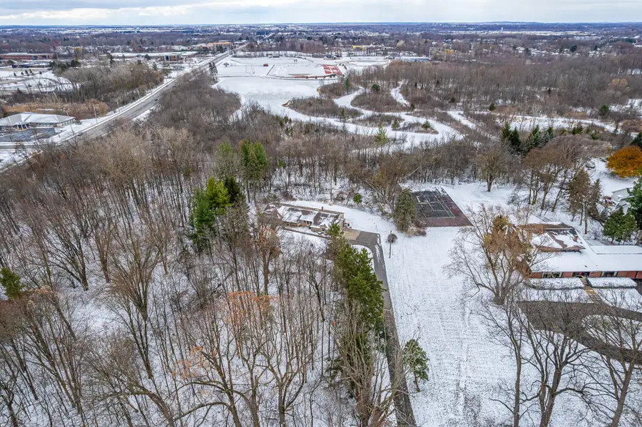 3926 Lake Drive Se, Grand Rapids, MI 49546 - Image #2