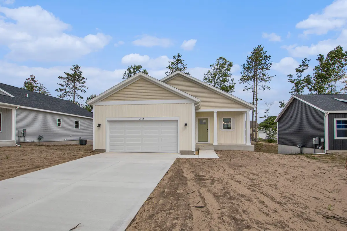 2508 Gray Wolf Way, Muskegon, MI 49444 - Image #1