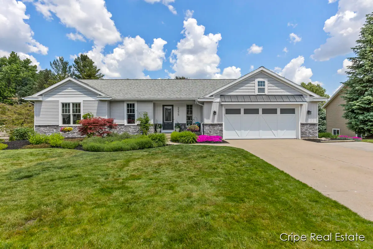 3375 Peshtigo Drive Sw, Grandville, MI 49418 - Image #1