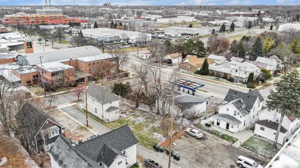 V/L Moores River Drive, Lansing, MI 48910