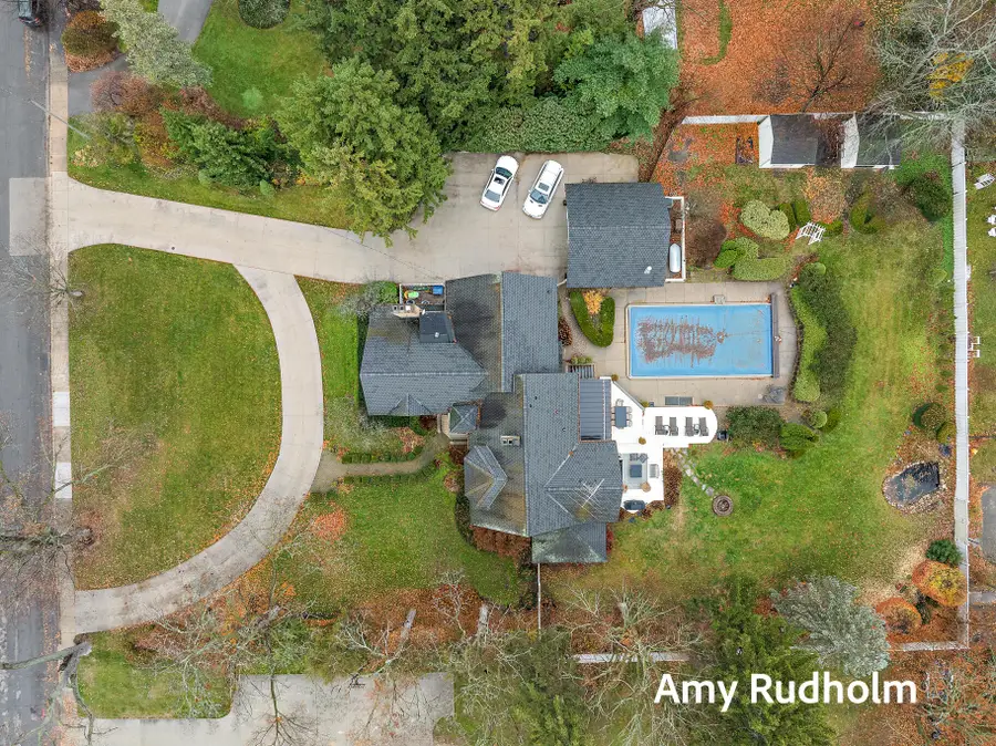 522 E River Street, Spring Lake, MI 49456 - Image #3