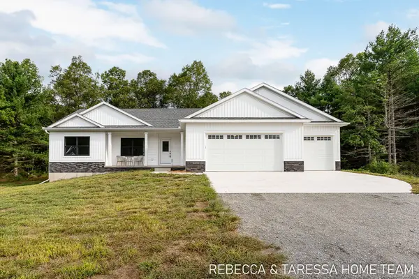 404 Sabine Drive #9, Muskegon, MI 49442