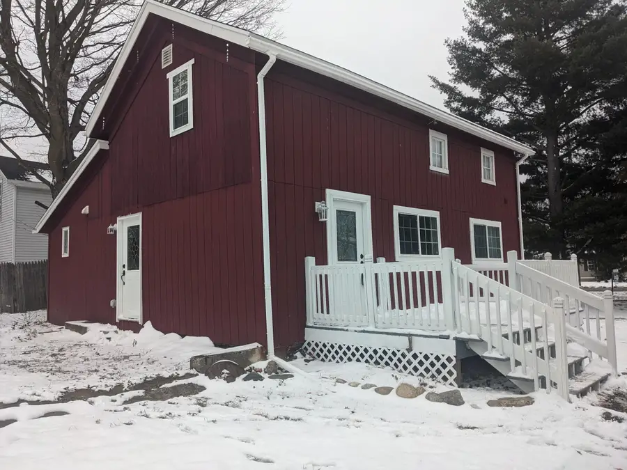 227 S Main Street Nw, Kent City, MI 49330 - Image #2