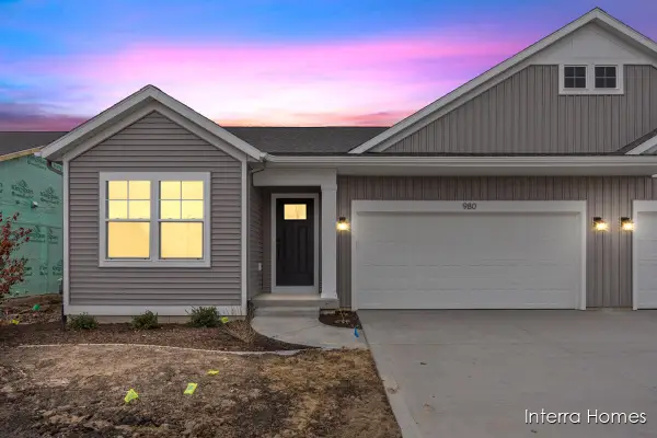 980 Scioto Drive Nw #4, Comstock Park, MI 49321