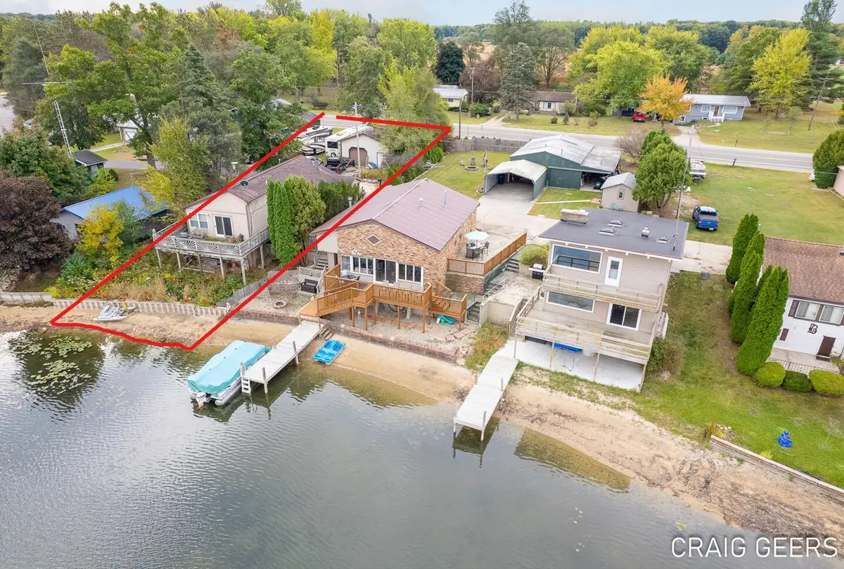 435 S Rock Lake Drive, Vestaburg, MI 48891 - Image #1
