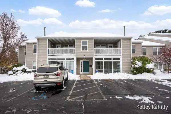 3151 Poplar Creek Drive Se #202, Grand Rapids, MI 49512