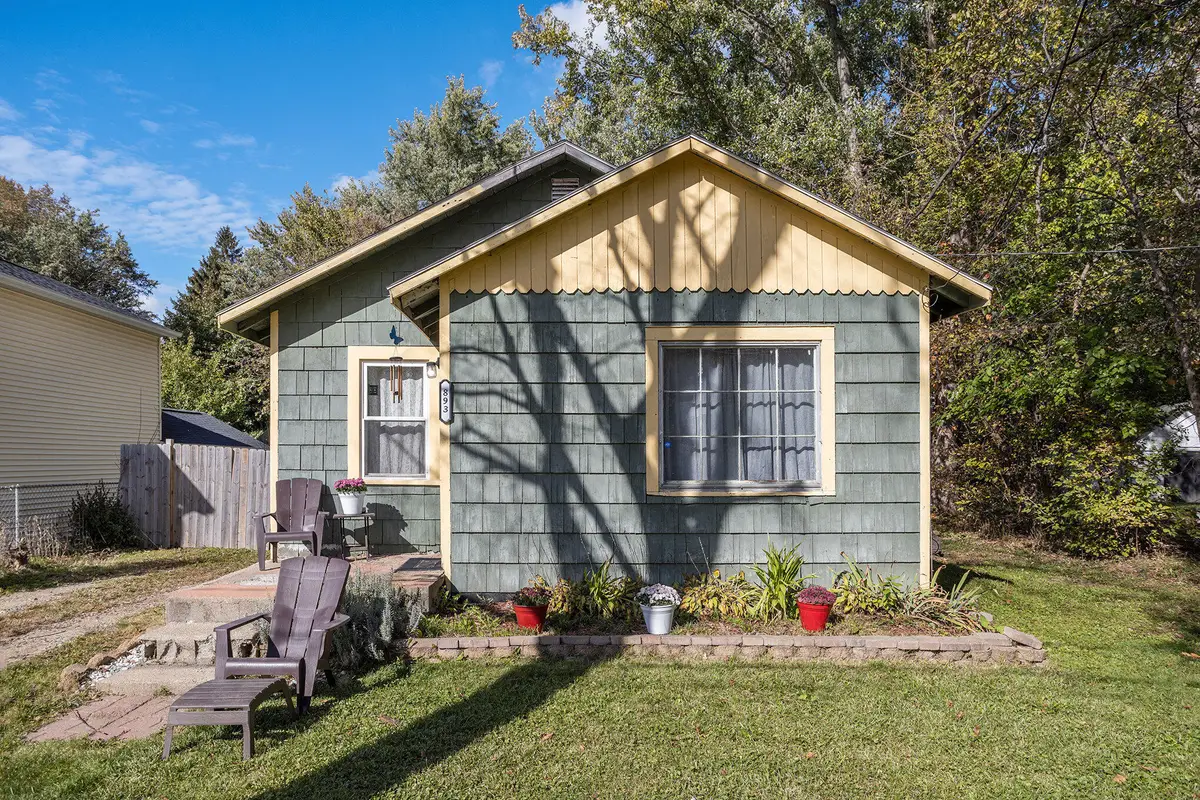 893 E G Avenue, Kalamazoo, MI 49004 - #1