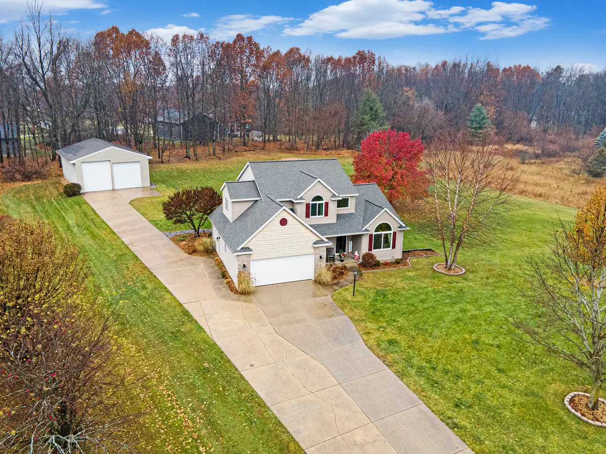 8331 Prairie View Lane Se, Alto, MI 49302 - Image #1