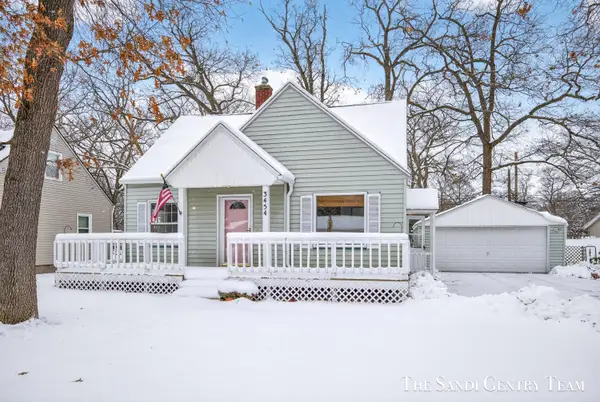 3454 Mccracken Street, Norton Shores, MI 49441